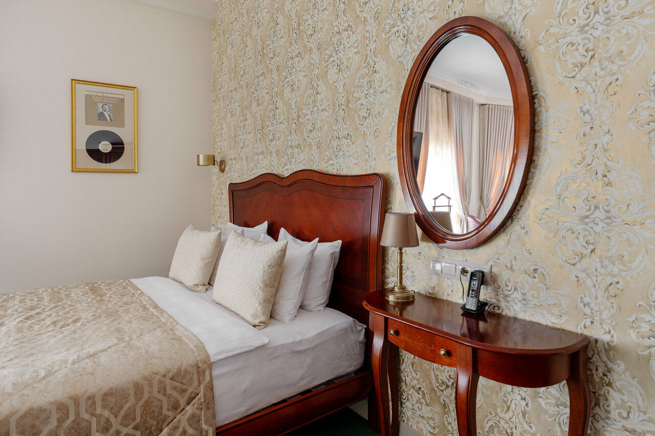 Гостиница Невский берег 122 Санкт-Петербург