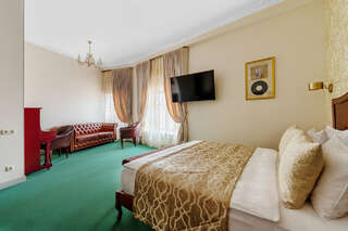 Гостиница Невский берег 122 Санкт-Петербург Люкс-13